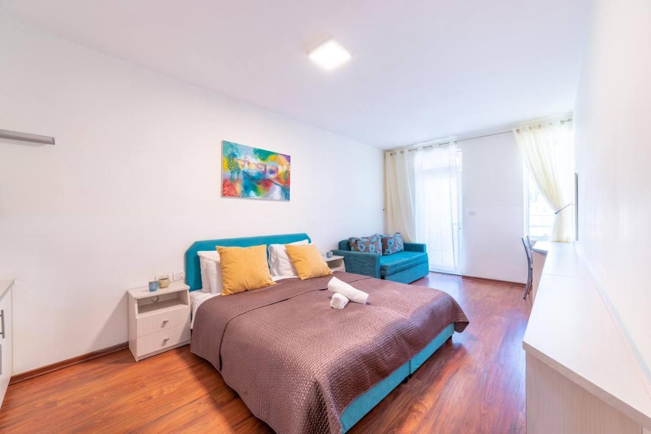 Art Apartment In Mamila - Art & View Йерусалим Екстериор снимка