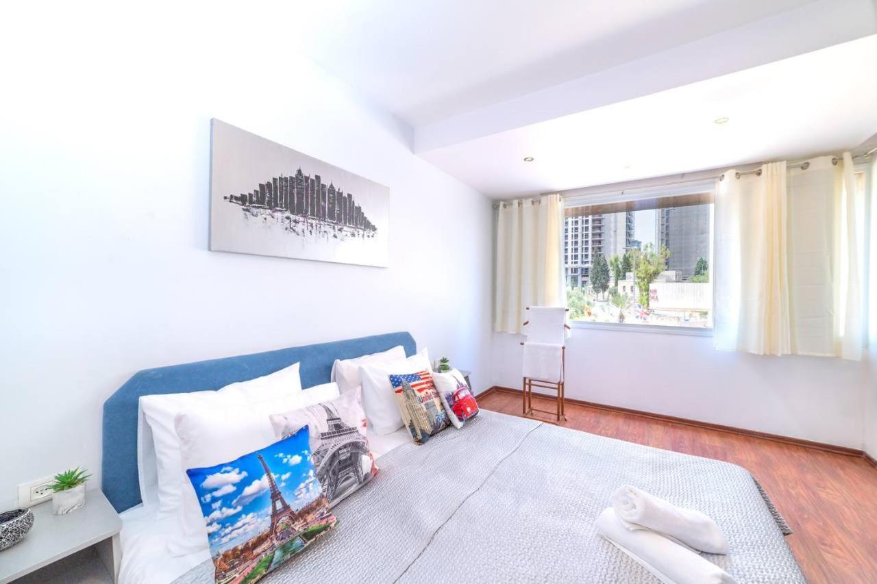 Art Apartment In Mamila - Art & View Йерусалим Екстериор снимка