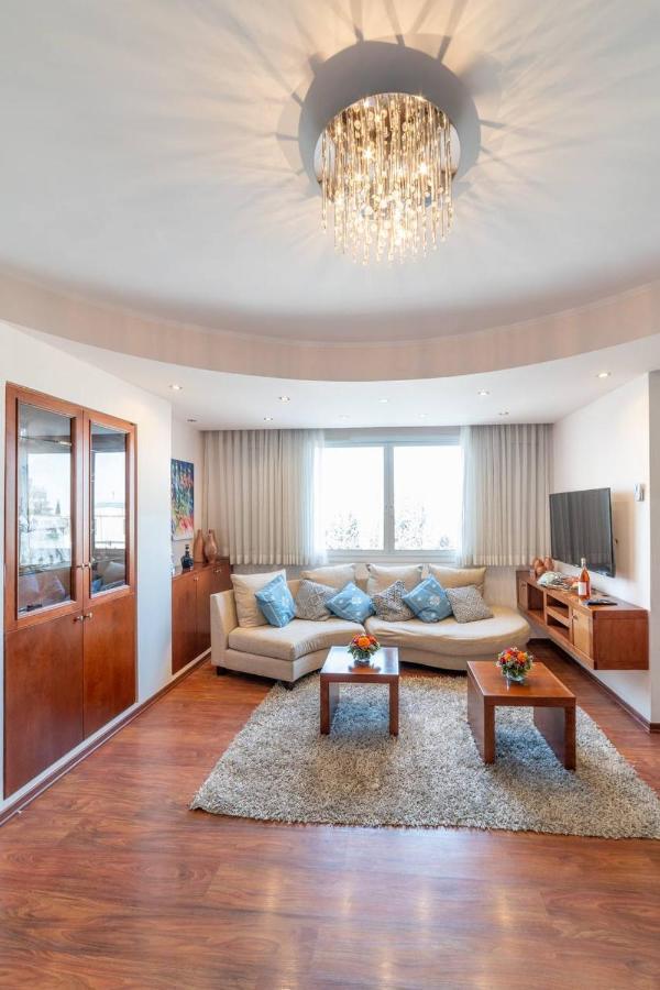 Art Apartment In Mamila - Art & View Йерусалим Екстериор снимка